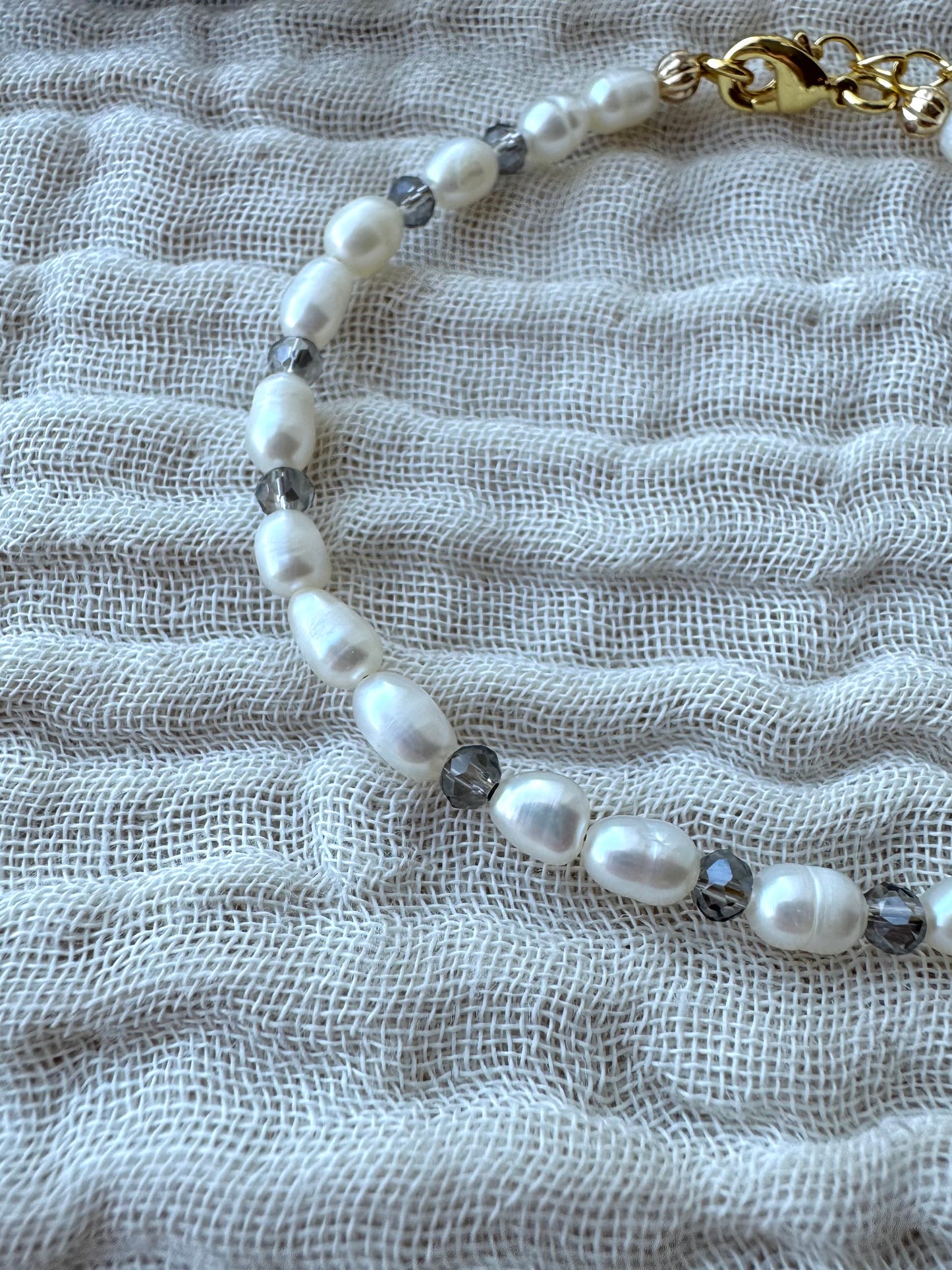 Perlu armband