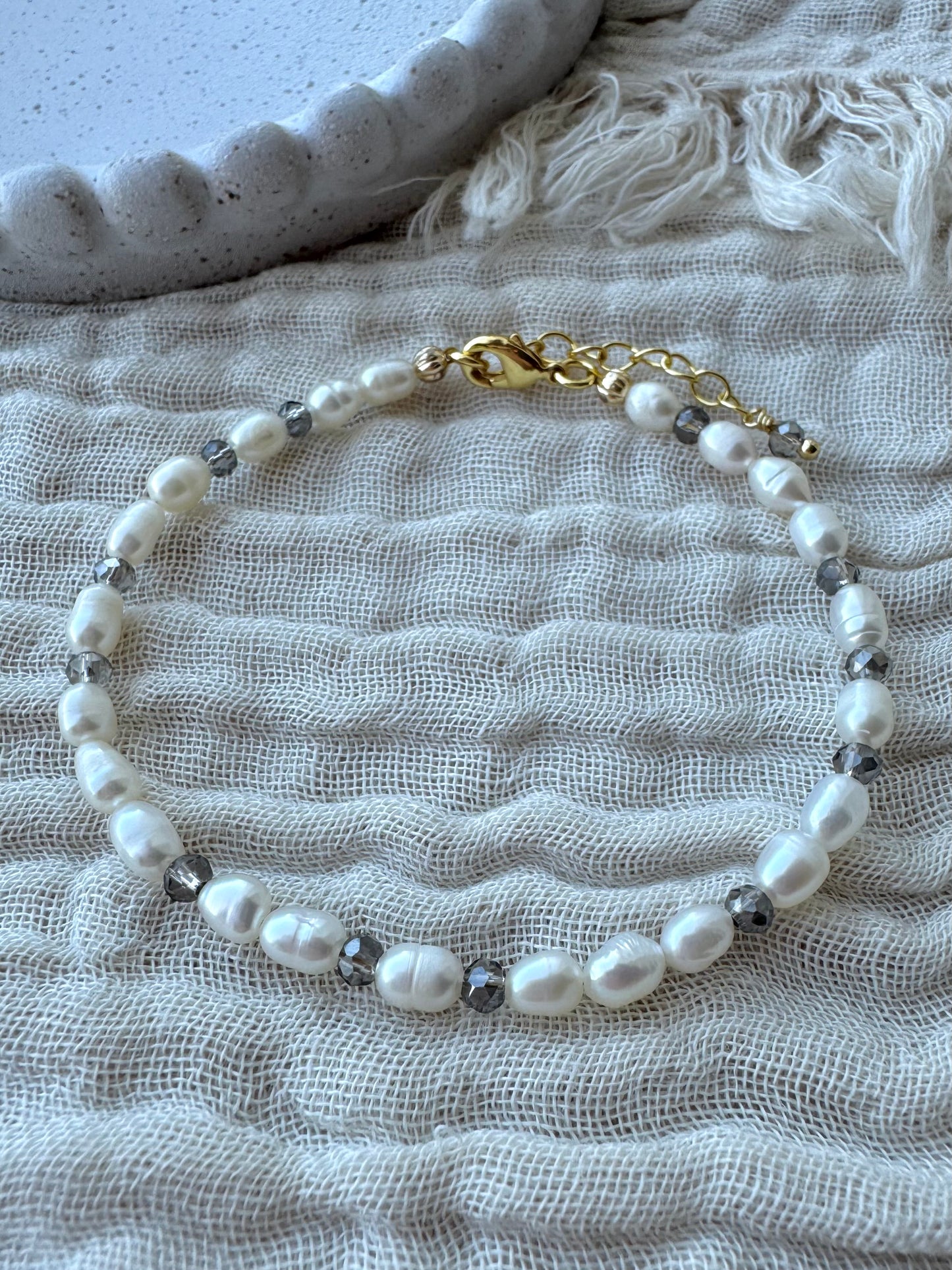 Perlu armband